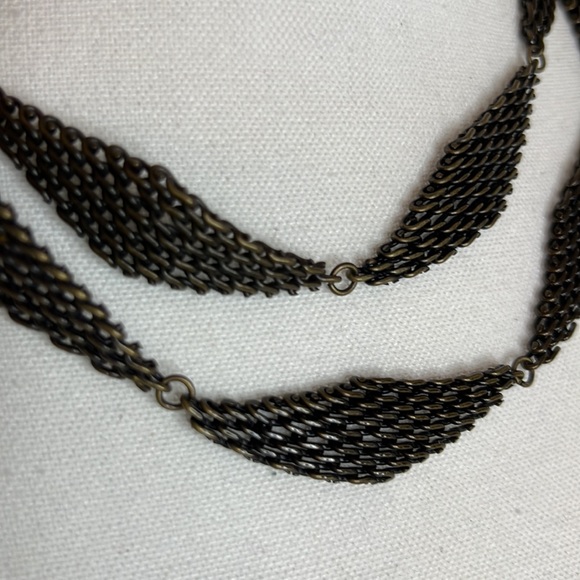 Long bronze color metal necklace by Banana Republic - Picture 5 of 5